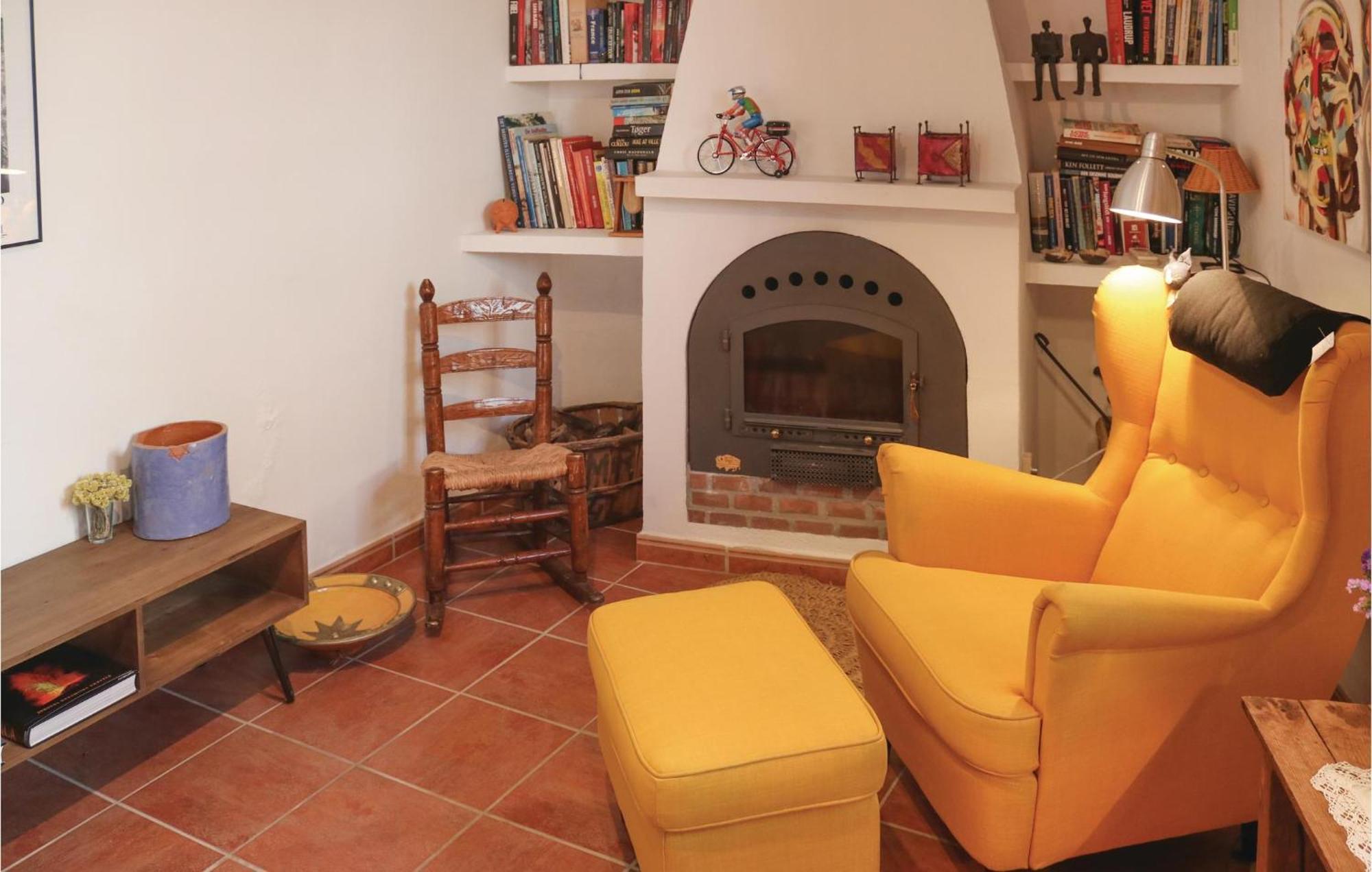 Nice Home In Canillas De Albaida With Wifi Exteriör bild
