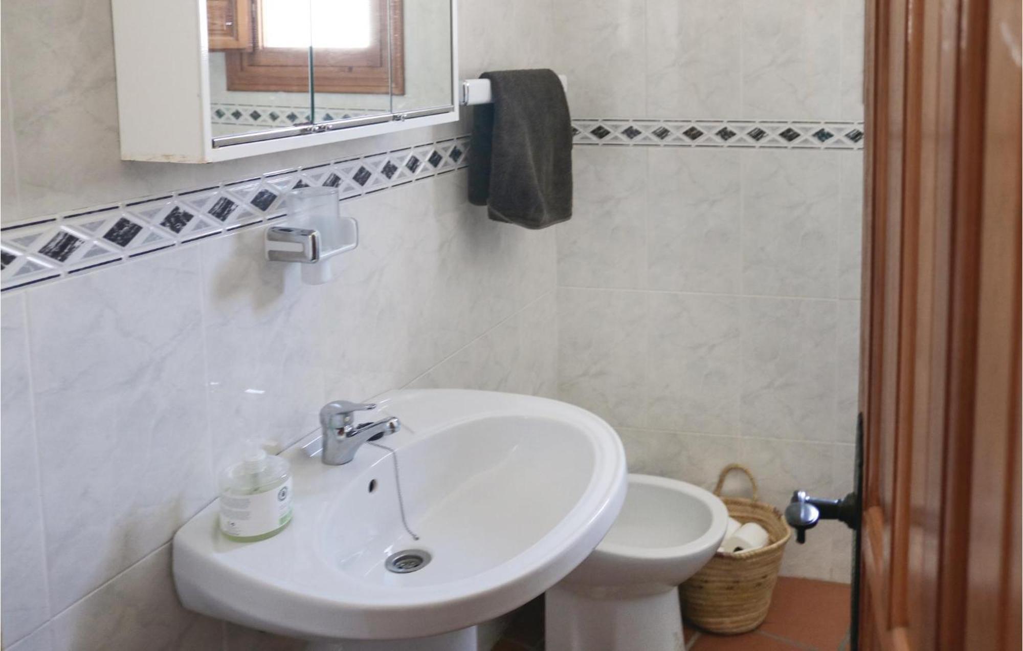 Nice Home In Canillas De Albaida With Wifi Exteriör bild